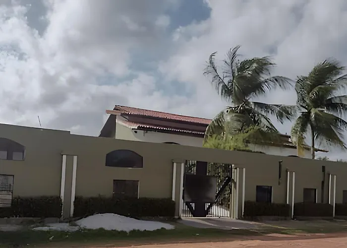 Casa Com Piscina Grande Em Salinas