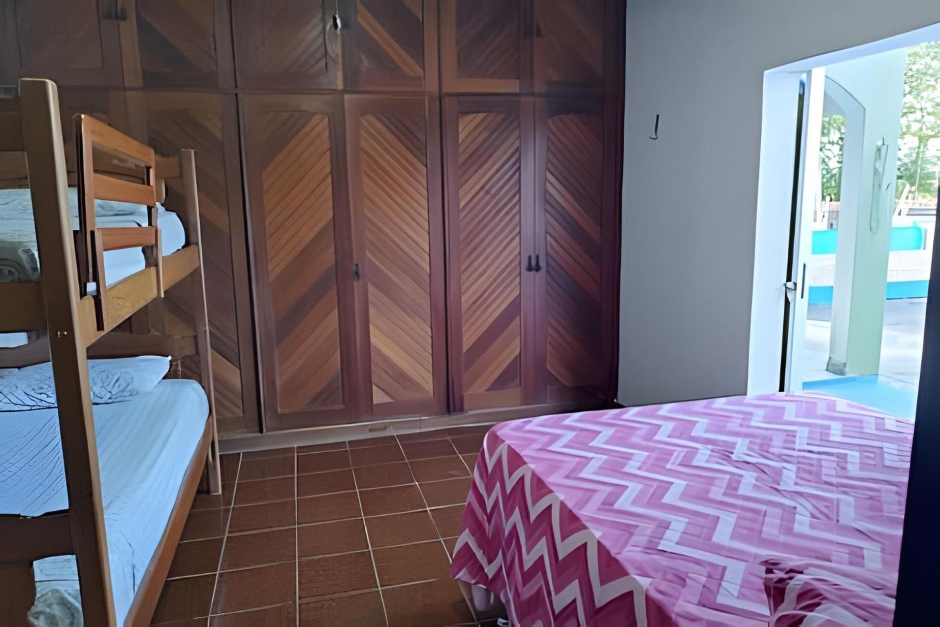 Casa Com Piscina Grande Em Salinas