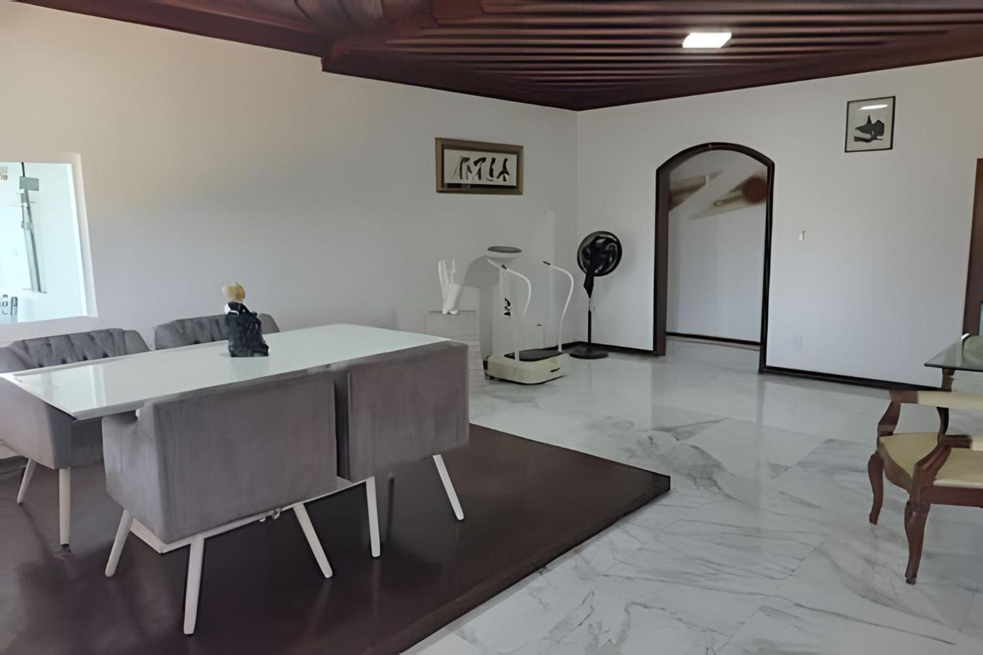 Casa Com Piscina Grande Em Salinas Salinopolis